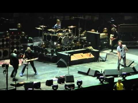 Pearl Jam 10-25-2013 Hartford CT Mind Your Manners