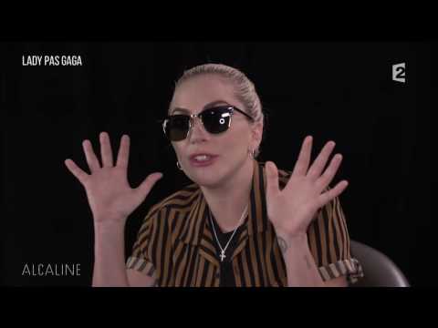 Alcaline, Le Sujet avec Lady Gaga