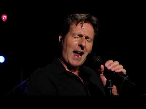 London Wedding & Party Band with Male Singer & Sax - The Distance