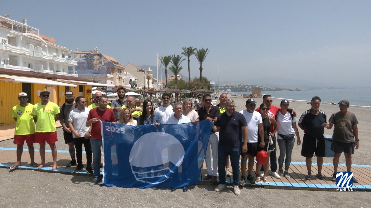 Se iza la bandera Azul en la playa de El Cali