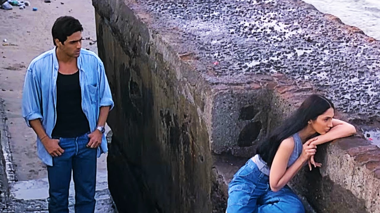 Main Ladki Ke Chakkar Mein Bura Fas Chuka Hu | Arjun Rampal Emotional Scene | Moksha Movie