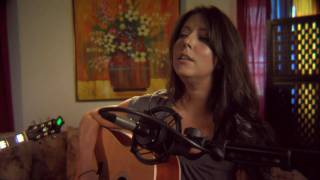 Heidi Longauer plays her original song 'Roots' on Random Acts of Music