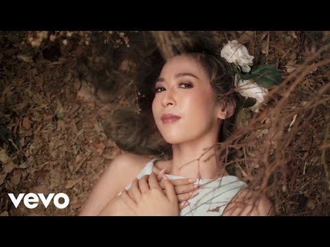 Kartika Wang - Aku Jatuh Cinta