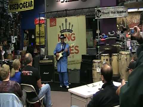 KING OF THE BLUES 09, MAX PIC AX  WINS HANDS DOWN IN KANSAS!