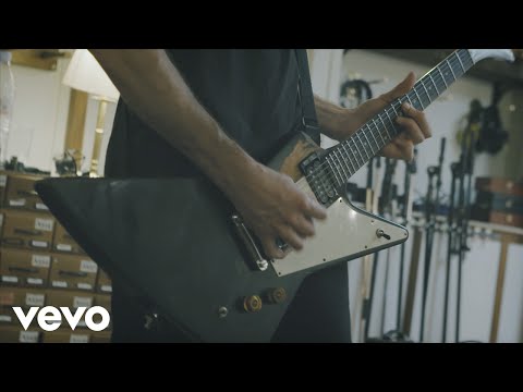 Dinosaur Pile-Up - Money For Nothing (Official session video – Dire Straits cover)