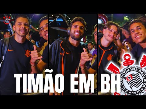 CONFIRA O DESEMBARQUE DA DELEGAÇÃO DO CORINTHIANS EM BH PARA O JOGO CONTRA O CRUZEIRO