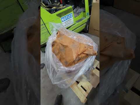 Unboxing a New 5.7 Hemi!