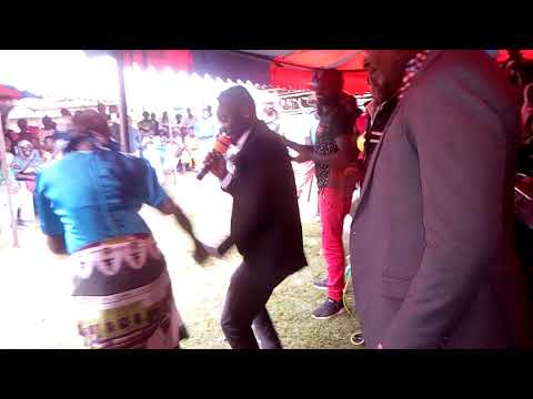 KOFFI MC ADORY PERFORMING NYALEGO LIVE