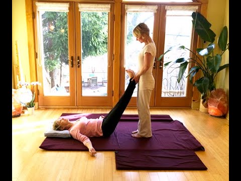 Thai Massage Demonstration