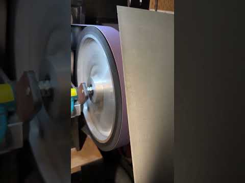 铁板刀片切黄瓜 #磨刀 #解压 #抖音 #锋利度测试 #挑战不可能 #黄瓜 #磨刀器 #老利 #锋利帝