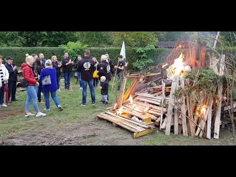 Die Kerb beerdigt - Fackelmarsch und Verbrennen der Kerbebob