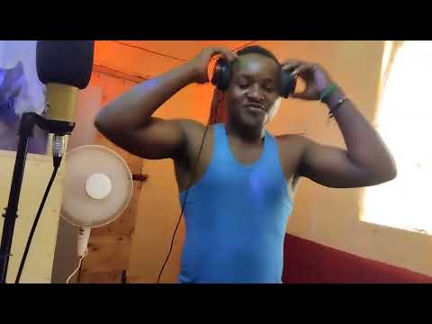 magucci neo..mamasita studio session💥 killing the vibes . listen to the lyrics %%%