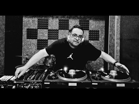 DJ Davide Domenella from Double Dee Live (Groove Culture Djs)