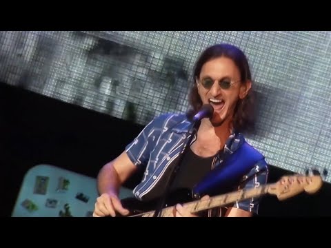 A Fifth Hour of the Best Live Rush Performances (1990-2012)