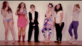 Robin Thicke - &quot;Blurred Lines&quot; (Lisa Lavie)