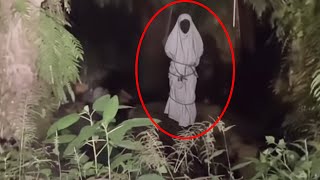 Download lagu Sighting of Flying Pocong in Malaysian Oil Palm Plantations mp3 Download lagu Sighting of Flying Pocong in Malaysian Oil Palm Plantations mp3