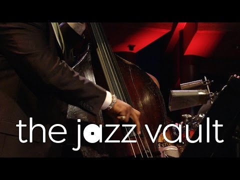 THERMO - Jazz at Lincoln Center Orchestra with Wynton Marsalis featuring Christian McBride