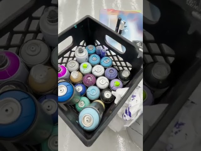 Vídeo relacionado con islandburner Póster Premium Coche de Fórmula 1 Rojo desde arriba, mural de automovilismo - Estándar