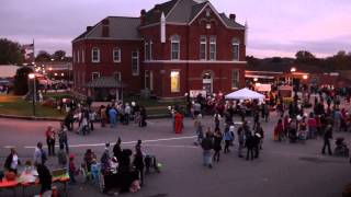 preview picture of video 'A taste of Hometown Halloween on the Square in Blairsville'