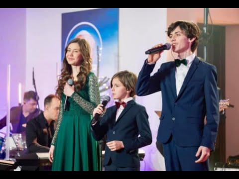 Marysia, Grześ, Krzyś Stachera "Gore gwiazda Jezusowi"