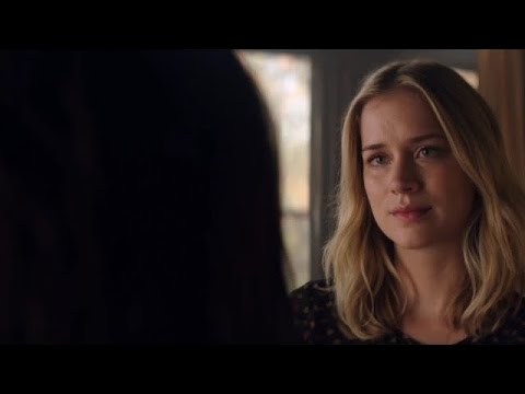 YOU - Beck does not want to go to Paris with Peach S01E6