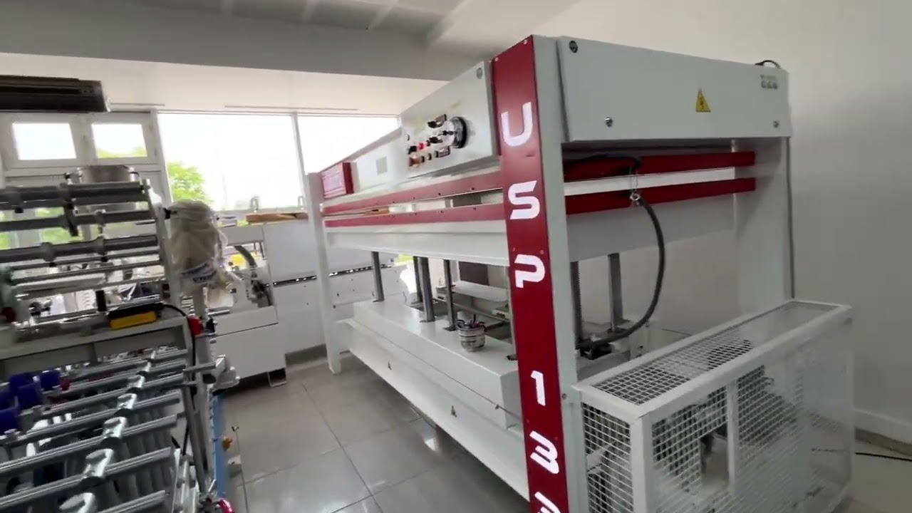GÜLTEKİN AĞAÇ İŞLEME MAKİNALARI SHOWROOM