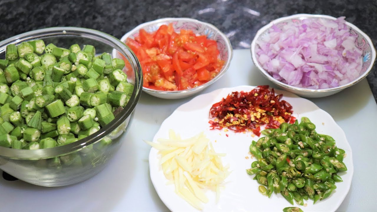 Garlic Bhindi ki Sabzi | Sabse Easy or Tasty Bhindi Recipe | Yasmin Huma Khan