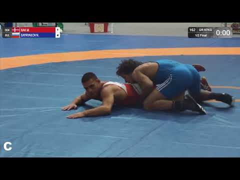 1/2 GR - 97 kg: M. BAK (DEN) v. N. BAYRYAKOV (BUL)