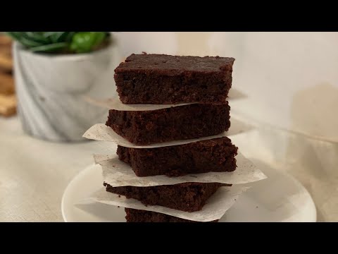Chocolate Chip Brownies | Cooked By Sabeen
