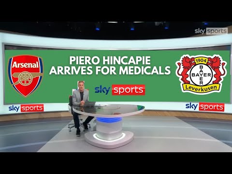 ARSENAL STAR DEFENDER PIERO HINCAPIE TOUCHES DOWN IN LONDON FOR MEDICALS!