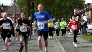 preview picture of video '2009 04 25 Clandon Park Run 4k Start'