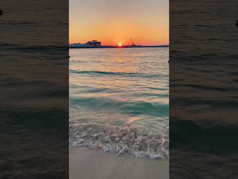 Lamer Beach Dubai, video by Ashok Shalom #lamerbeach #viralvideo #sea #beach @ashok_Shalom