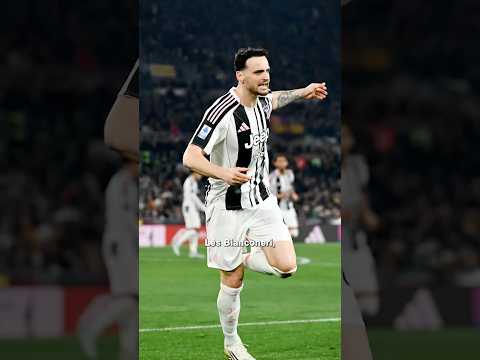 Le petit club anglais derrière un géant européen 🏴󠁧󠁢󠁥󠁮󠁧󠁿 #shorts #histoire #football