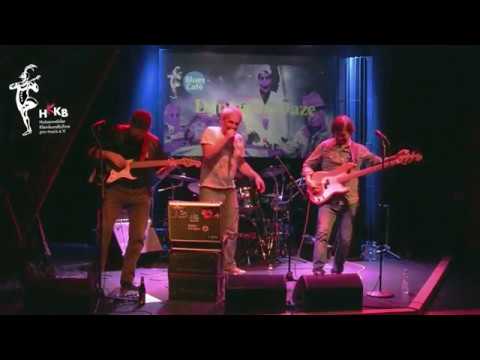 Dynamite Daze - Lunatic - Live at Cafe Verkehrt