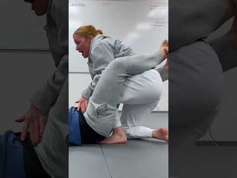 BJJ Knee In Guard Break