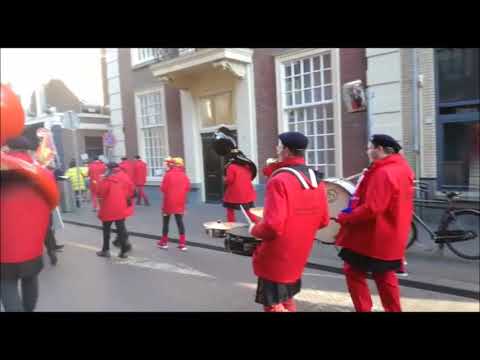 Knoerissen naar Den Haag voor petitie #Carnavalvrij
