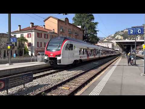 SBB Stadler Flirt RABe 523-101 und TILO Stadler Flirt ETR 524-311 als RE80 von Locarno nach Milano