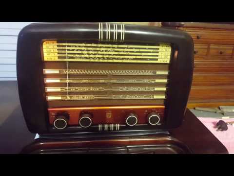 Philips 140k Valve Radio 1952