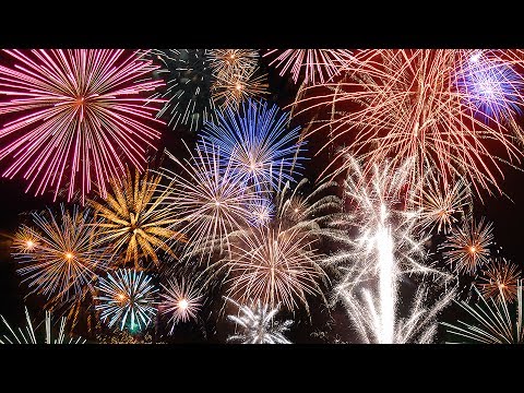 Chemistry and Mechanics in Fireworks