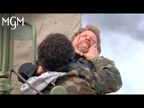Thumbnail of the video: Fight Scene On Moving Truck