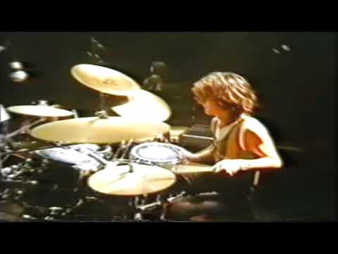 Charly García - Buscando Un Simbolo de Paz (En Vivo, 1987) - Audio de Consola (Video Estandar)