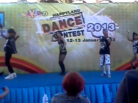 120113 F-vy Second. Cover 2NE1 - Can't Nobody @ Happy Land Center