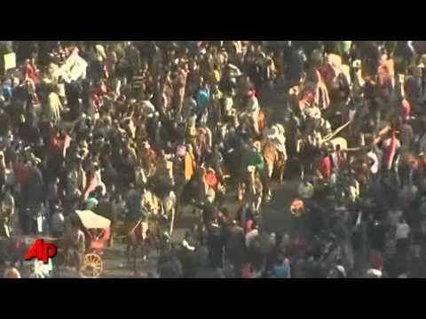 Cairo Chaos As Mubarak Backers, Opponents Clash