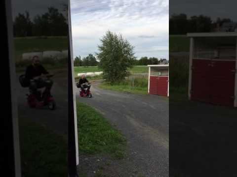 Basisti lähti jo kohti seuraavaa keikkaa....