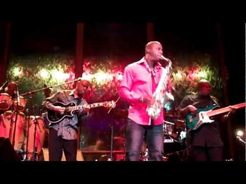 I Will Always Love You - Eric Darius (Smooth Jazz Family)