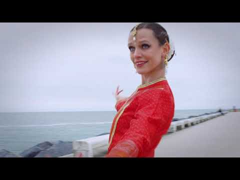 Eva de Roovere - Radiogolf (Official video)