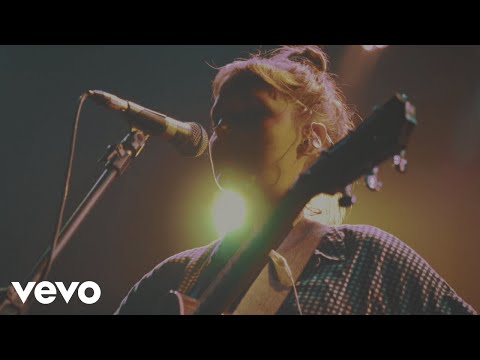 Mallu Magalhães - Vai e Vem (Videoclipe)