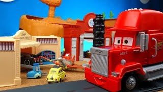 Disney Cars 2 Toys meet Planes Movie 5