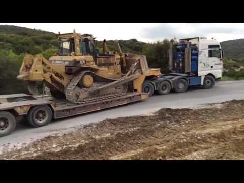 Transporting The Caterpillar D7H Bulldozer - Fasoulas Heavy Transports