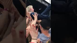 Stage diving "MEST"